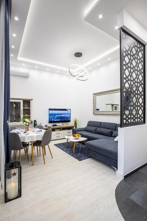 Theatre Square Apartments Novi Sad Exteriér fotografie