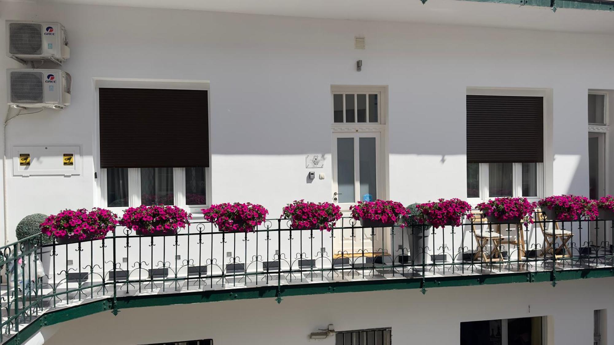 Theatre Square Apartments Novi Sad Exteriér fotografie