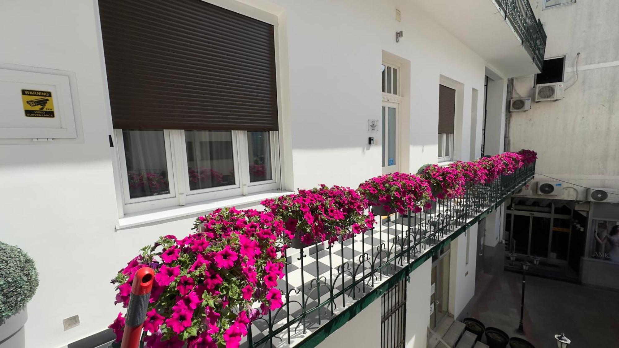 Theatre Square Apartments Novi Sad Exteriér fotografie